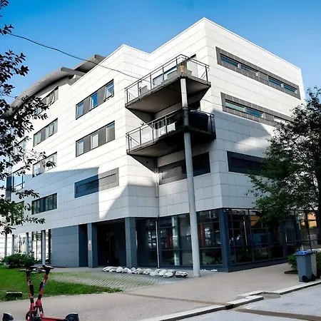 Spacious Waterfront Apartmnet Apartment Bergen