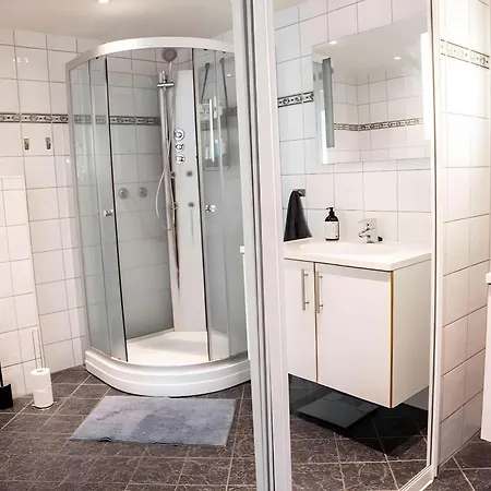 Spacious Waterfront Apartmnet * Bergen